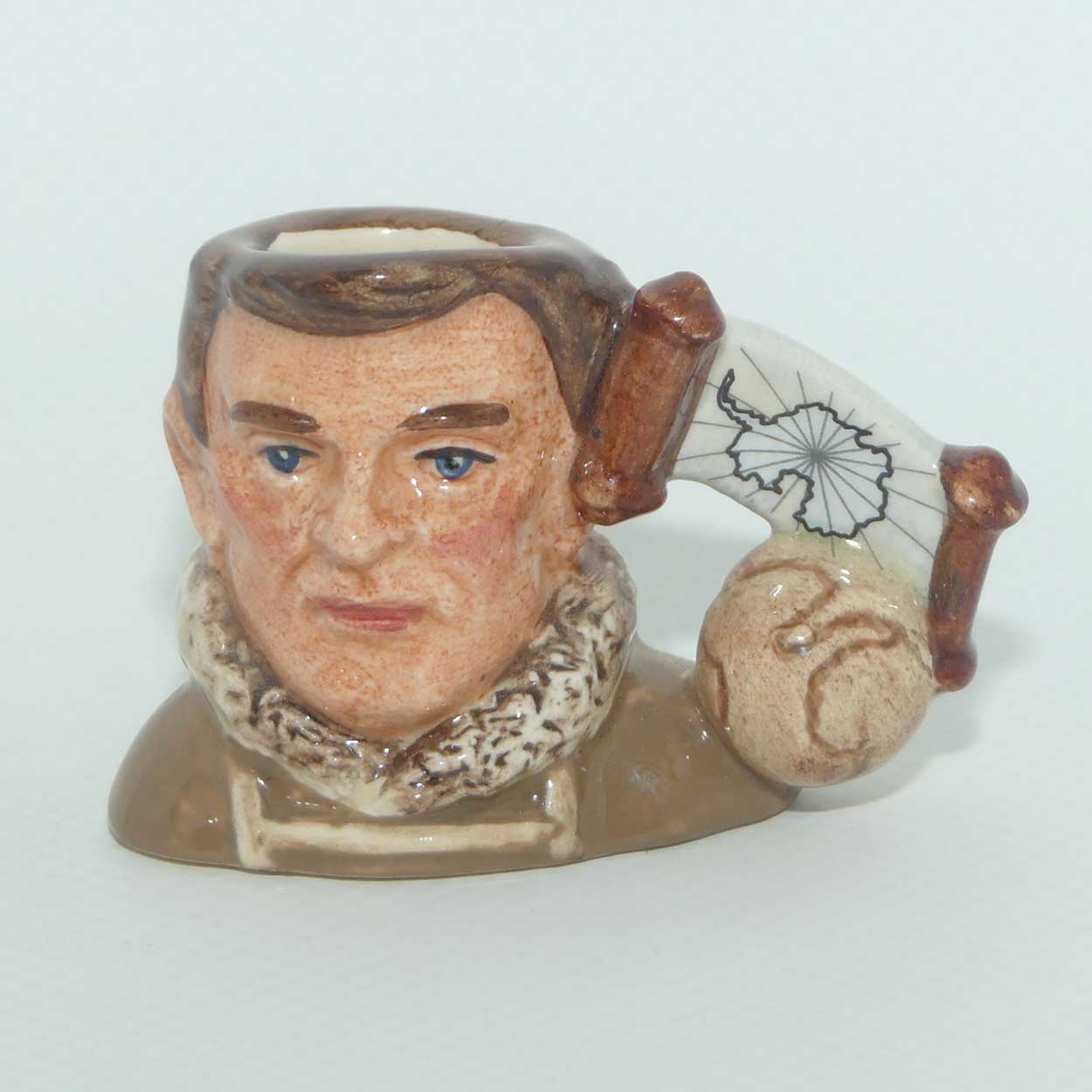 D7082 Royal Doulton tiny character jug Scott | Explorers | LE1099