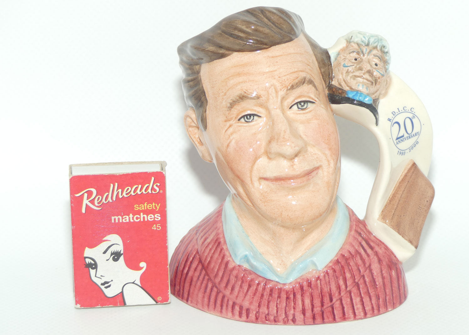 D7147 Royal Doulton small character jug The Jug Collector | signed