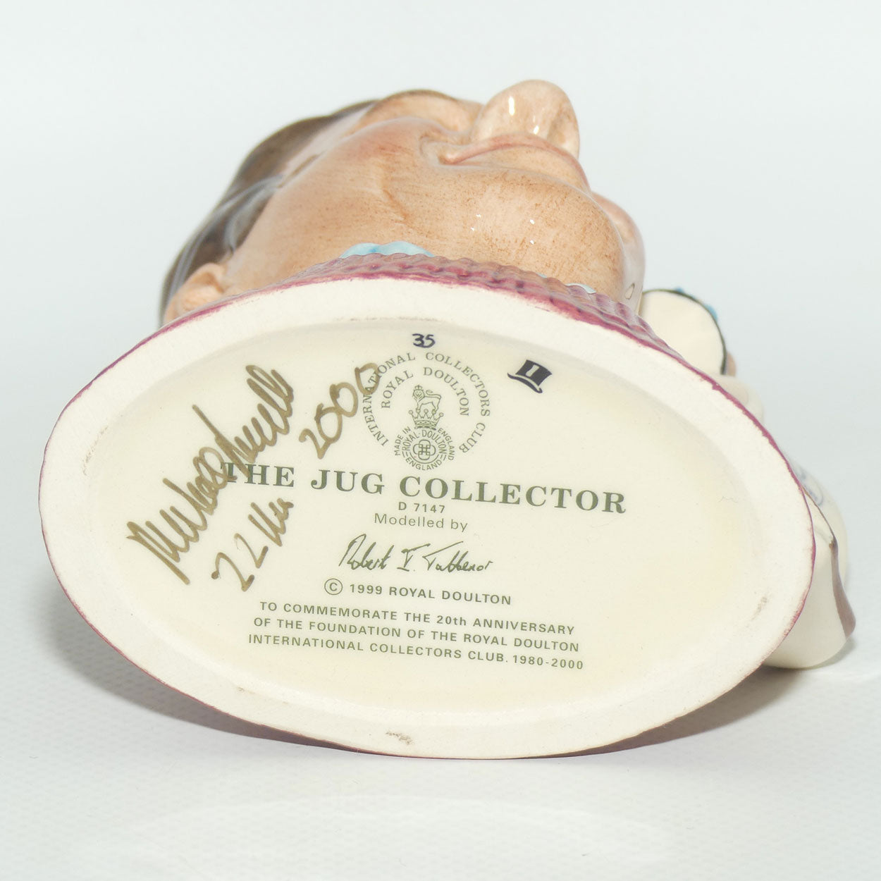 D7147 Royal Doulton small character jug The Jug Collector | signed
