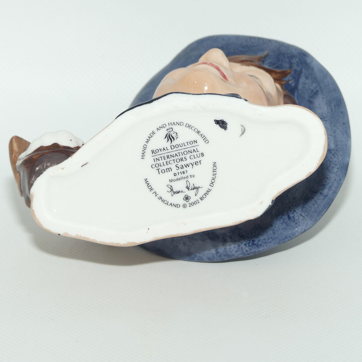 D7187 Royal Doulton small character jug Tom Sawyer  | + Cert