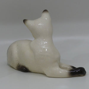 DA124 Royal Doulton Siamese Cat | Lying Looking Back