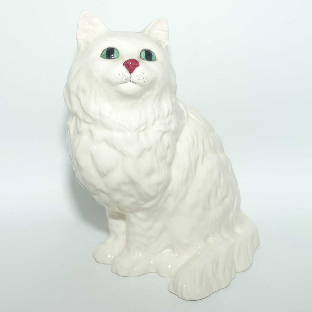 DA126 Royal Doulton Persian Cat Seated White #1