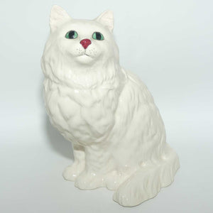 DA126 Royal Doulton Persian Cat Seated White #1