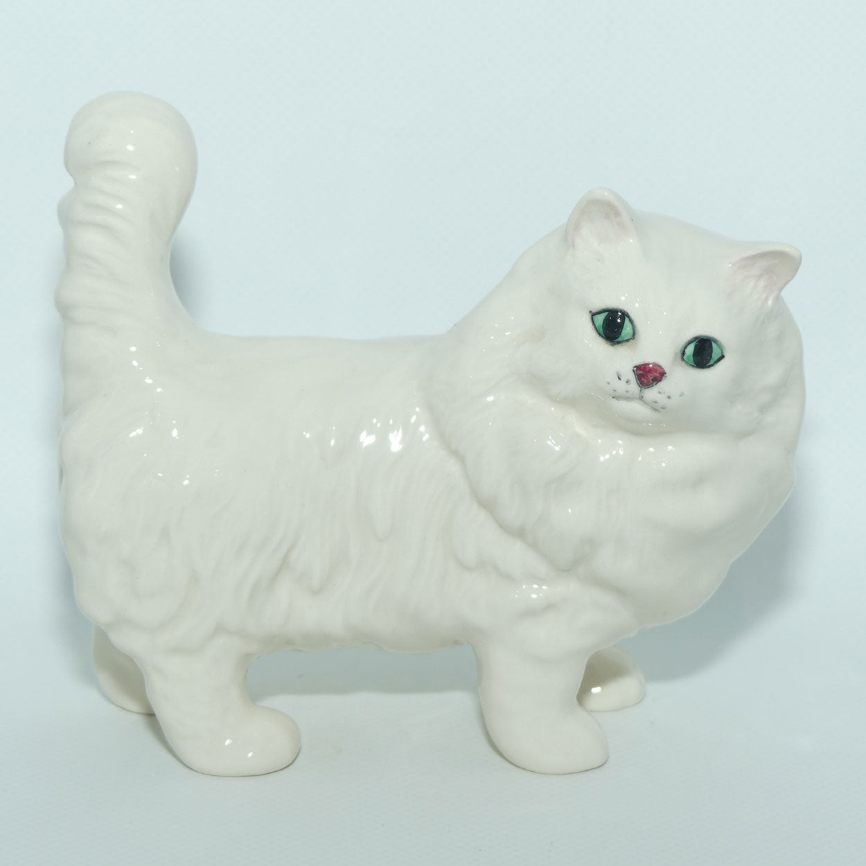 DA132 Royal Doulton Persian Cat | Standing | White