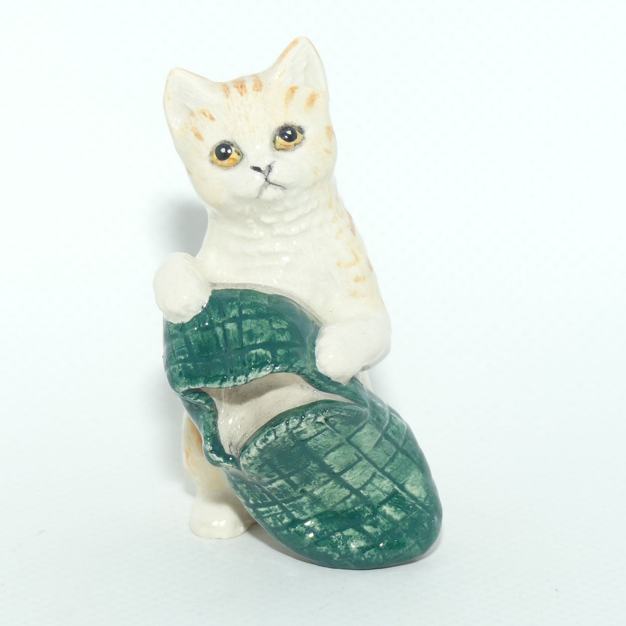DA232 Royal Doulton Cat | New Toy