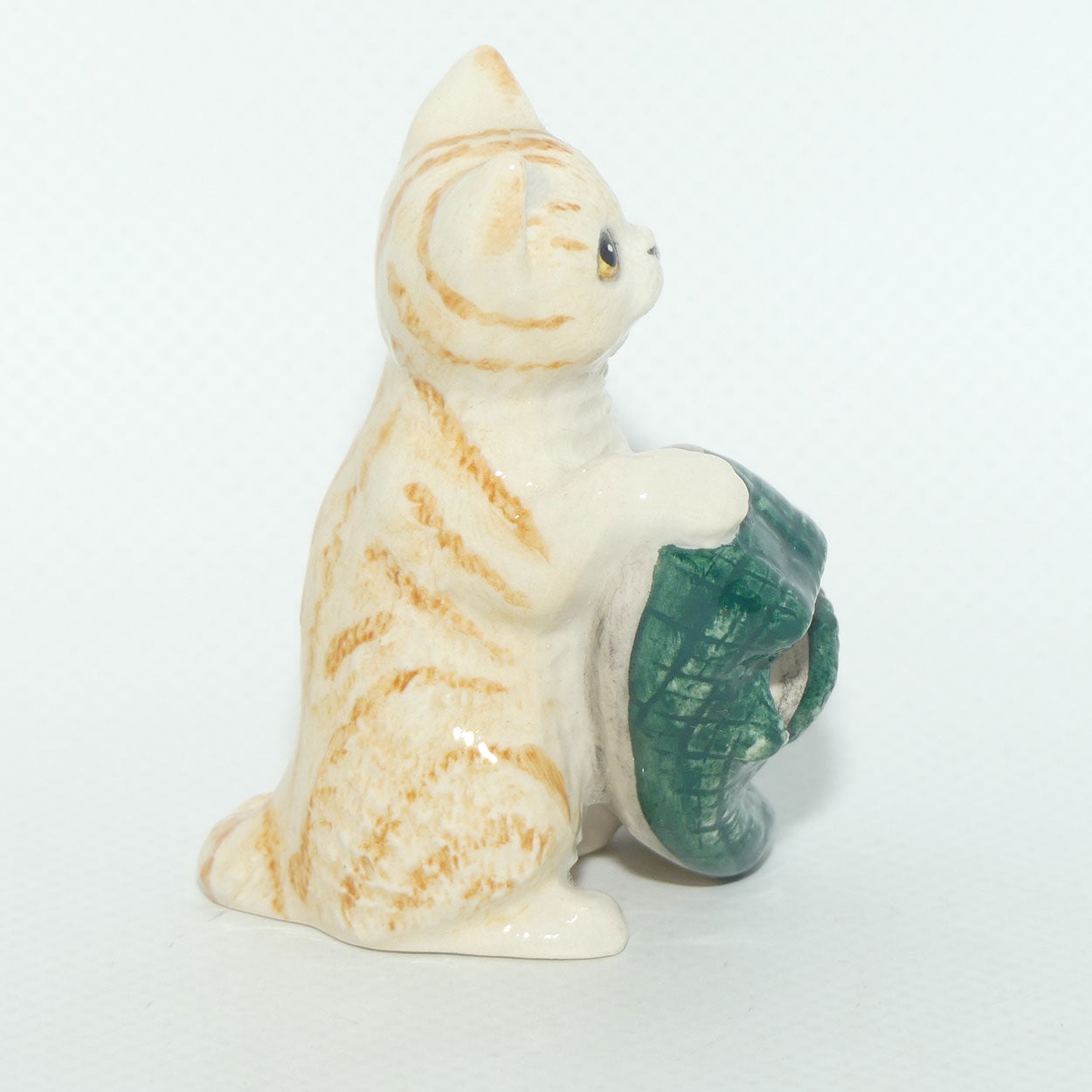 DA232 Royal Doulton Cat | New Toy