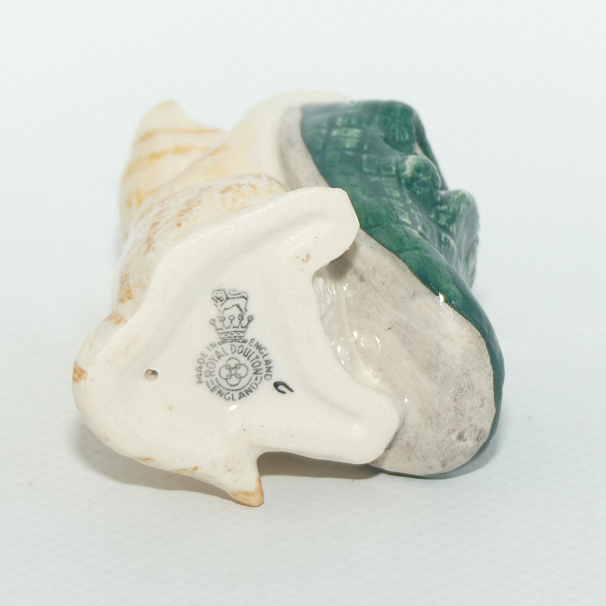 DA232 Royal Doulton Cat | New Toy