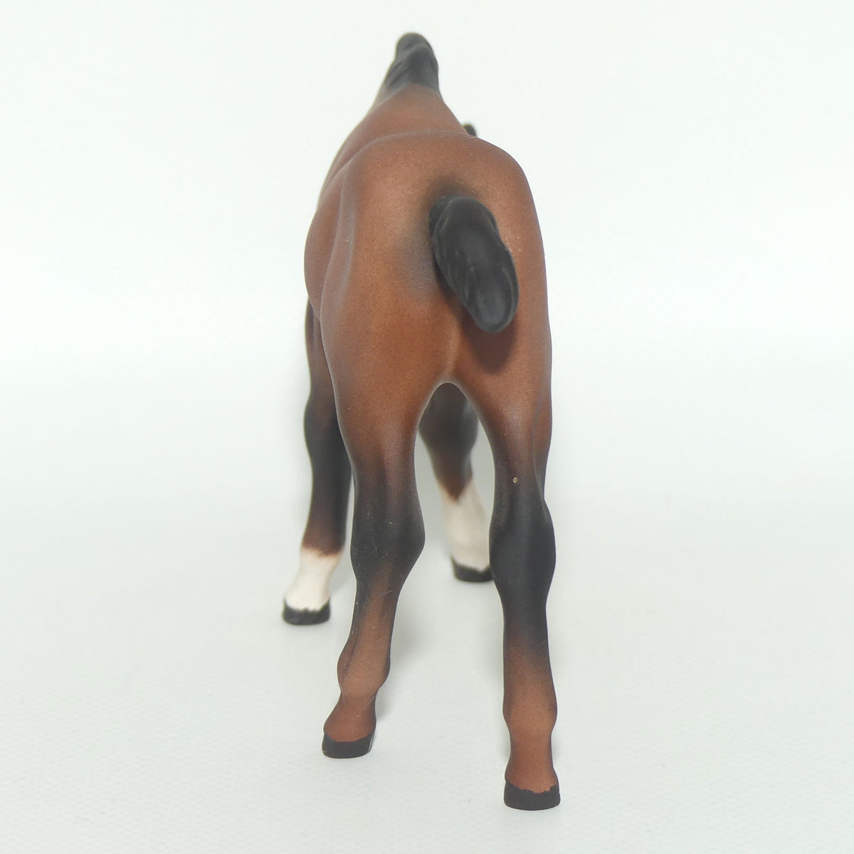 DA077 Royal Doulton Foal | Large, Head Down | Brown | Matt