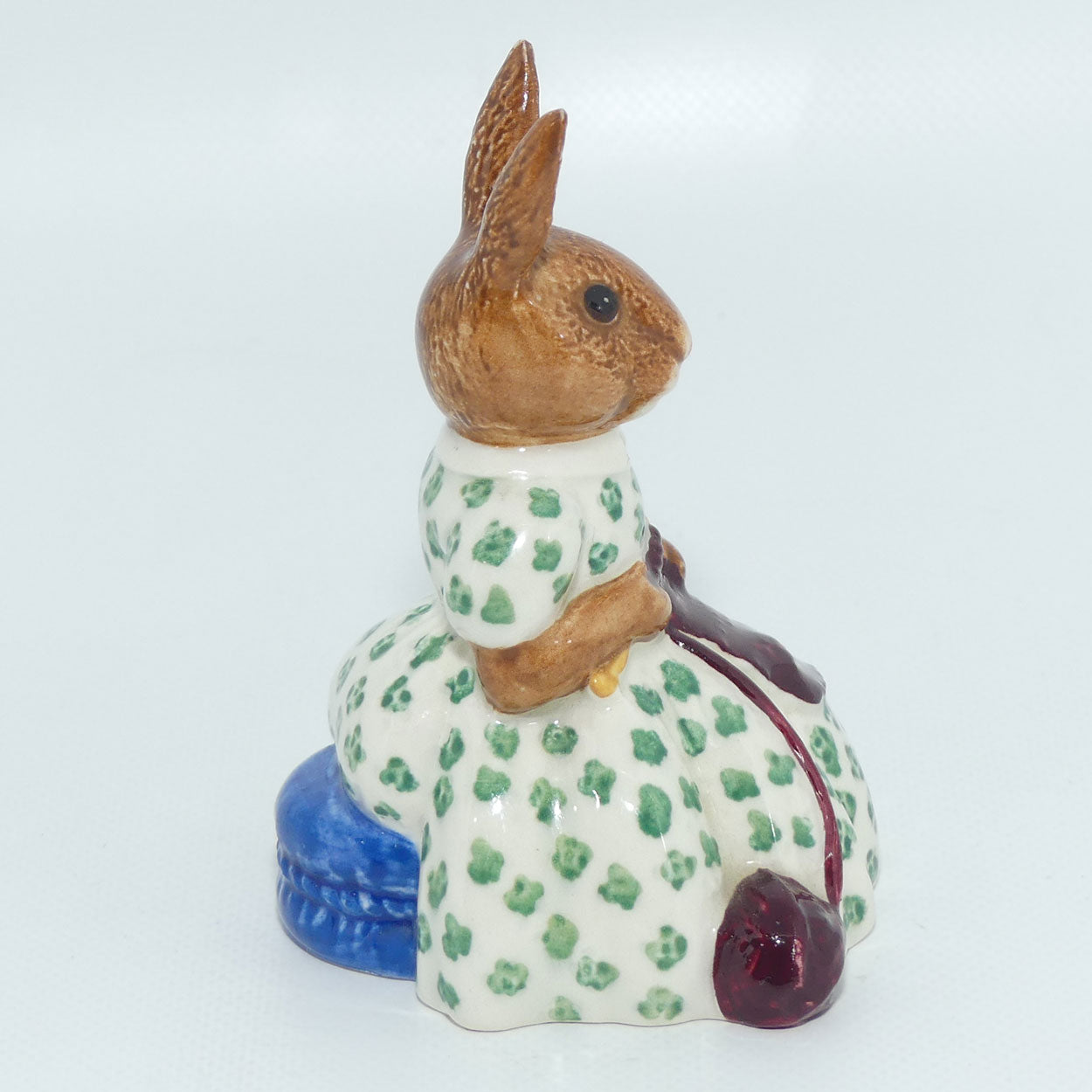 DB010 Royal Doulton Bunnykins Busy Needles | no box