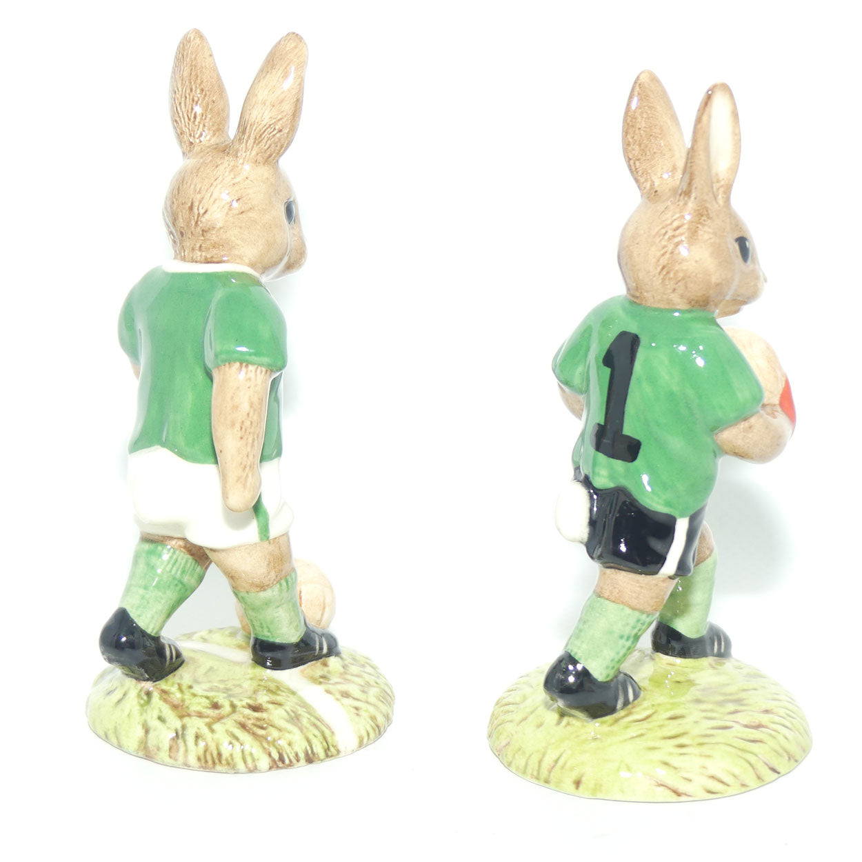 DB116-117 Royal Doulton Bunnykins Goalkeeper & Footballer set (Green)
