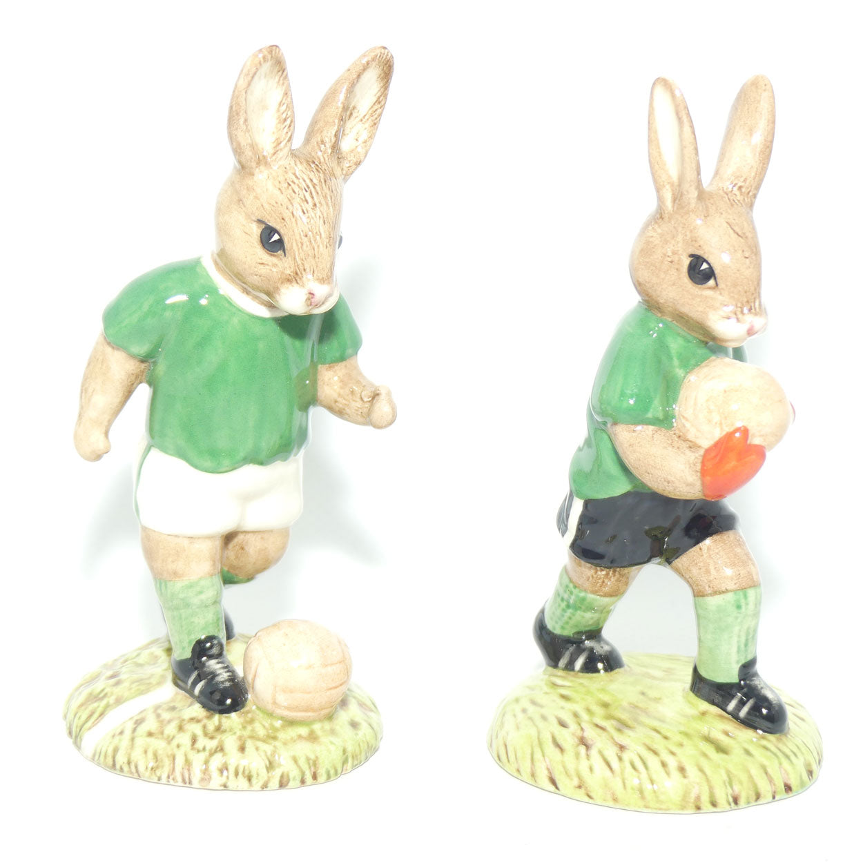 DB116-117 Royal Doulton Bunnykins Goalkeeper & Footballer set (Green)