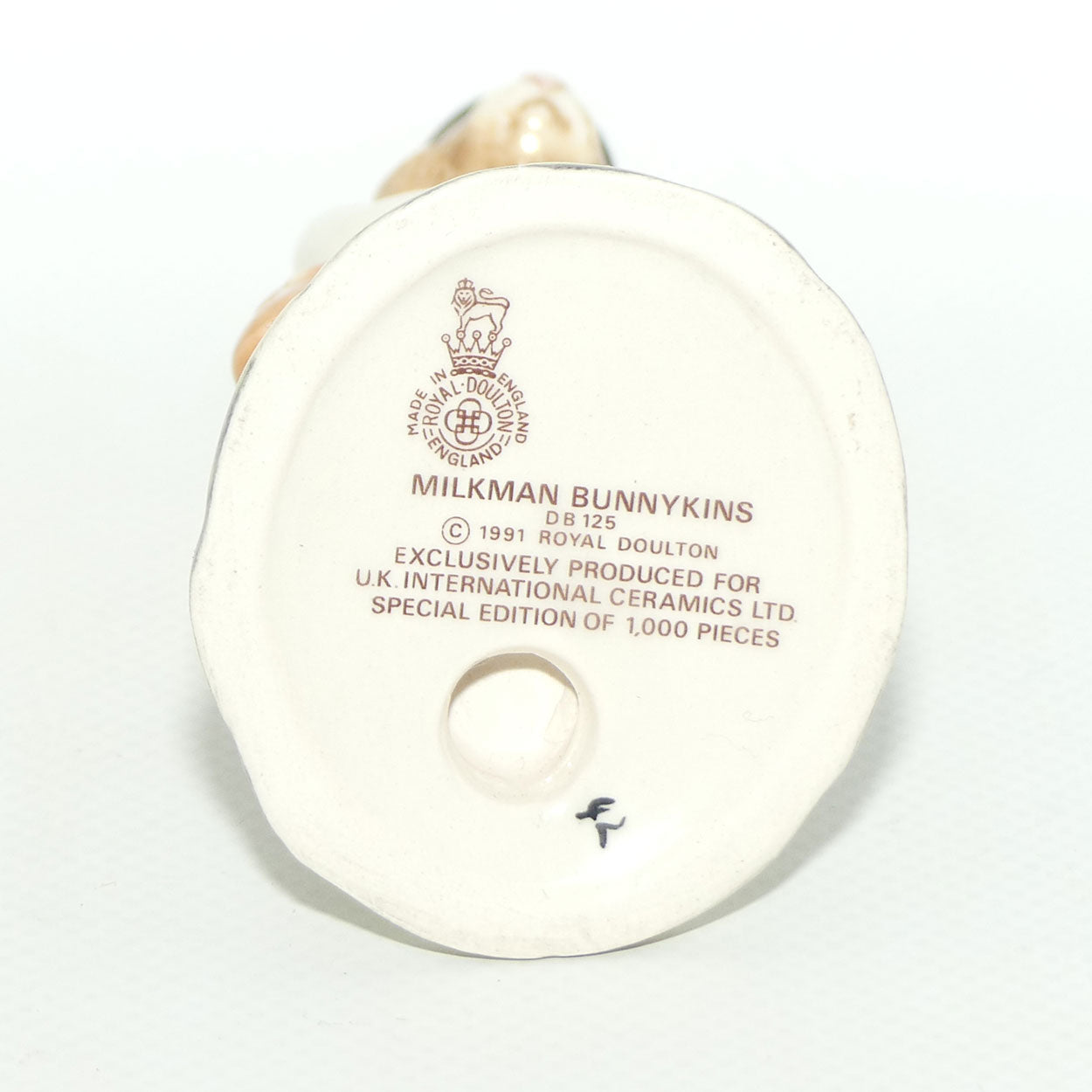 DB125 Royal Doulton Bunnykins Milkman | figure only
