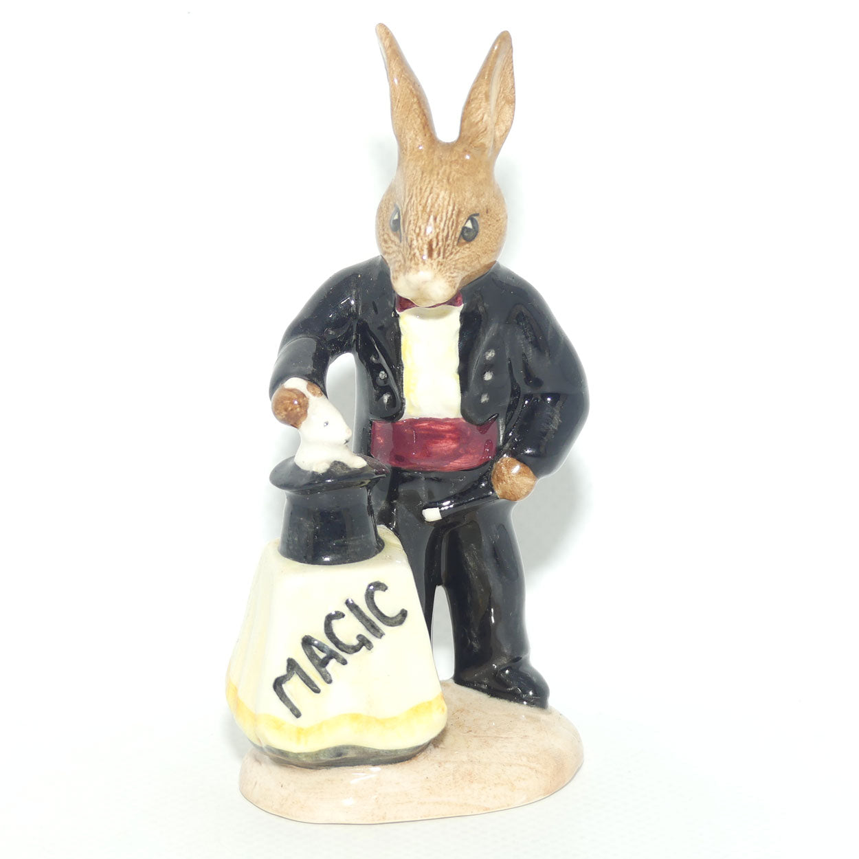 DB126 Royal Doulton Bunnykins Magician | Red Cumerbund | no box
