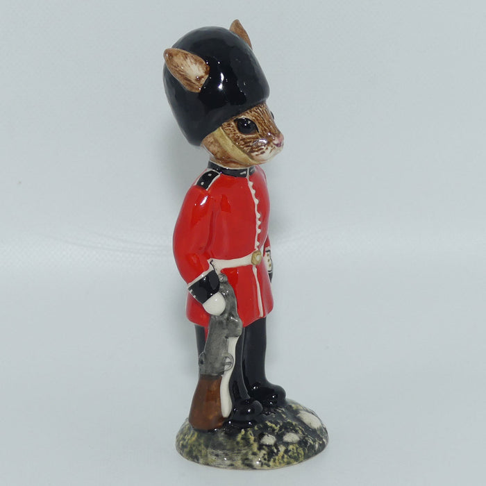 DB127 Royal Doulton Bunnykins Guardsman | boxed