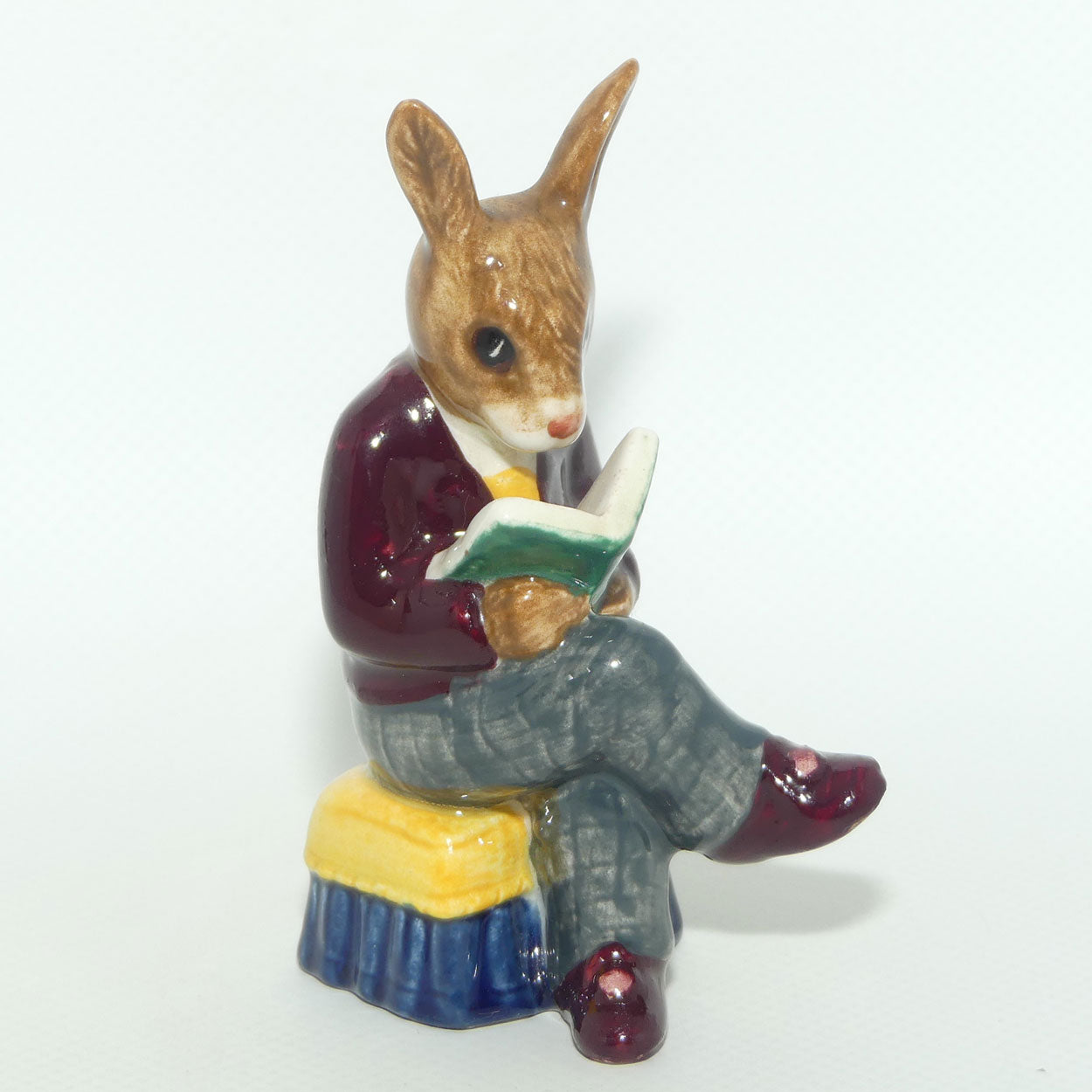 DB14 Royal Doulton Bunnykins figure Grandpa's Story