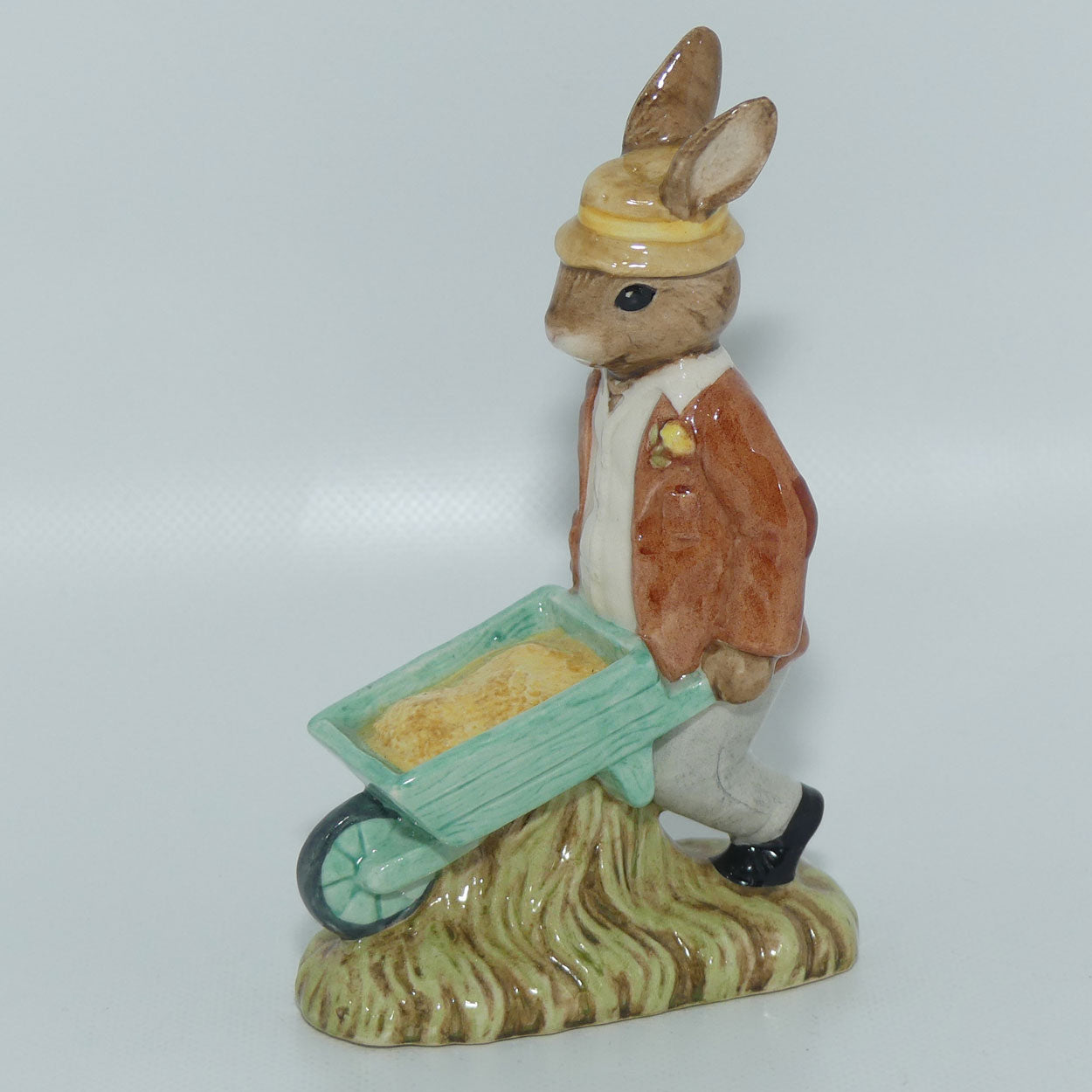 DB156 Royal Doulton Bunnykins Gardener | figure only