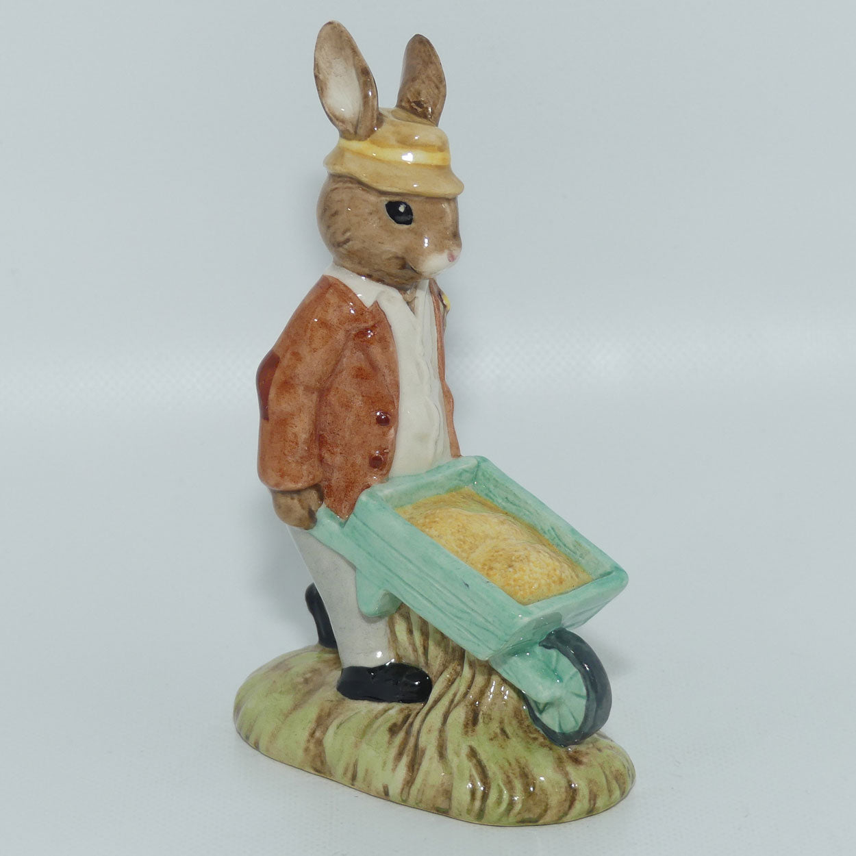 DB156 Royal Doulton Bunnykins Gardener | figure only