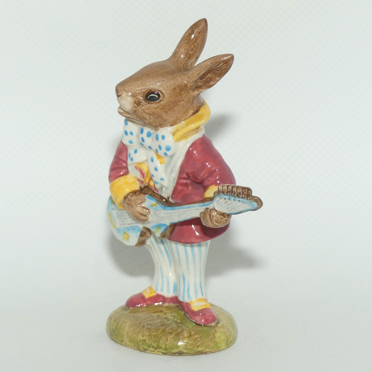 DB016 Royal Doulton Bunnykins Mr Bunnybeat Strumming BK2 | no box |