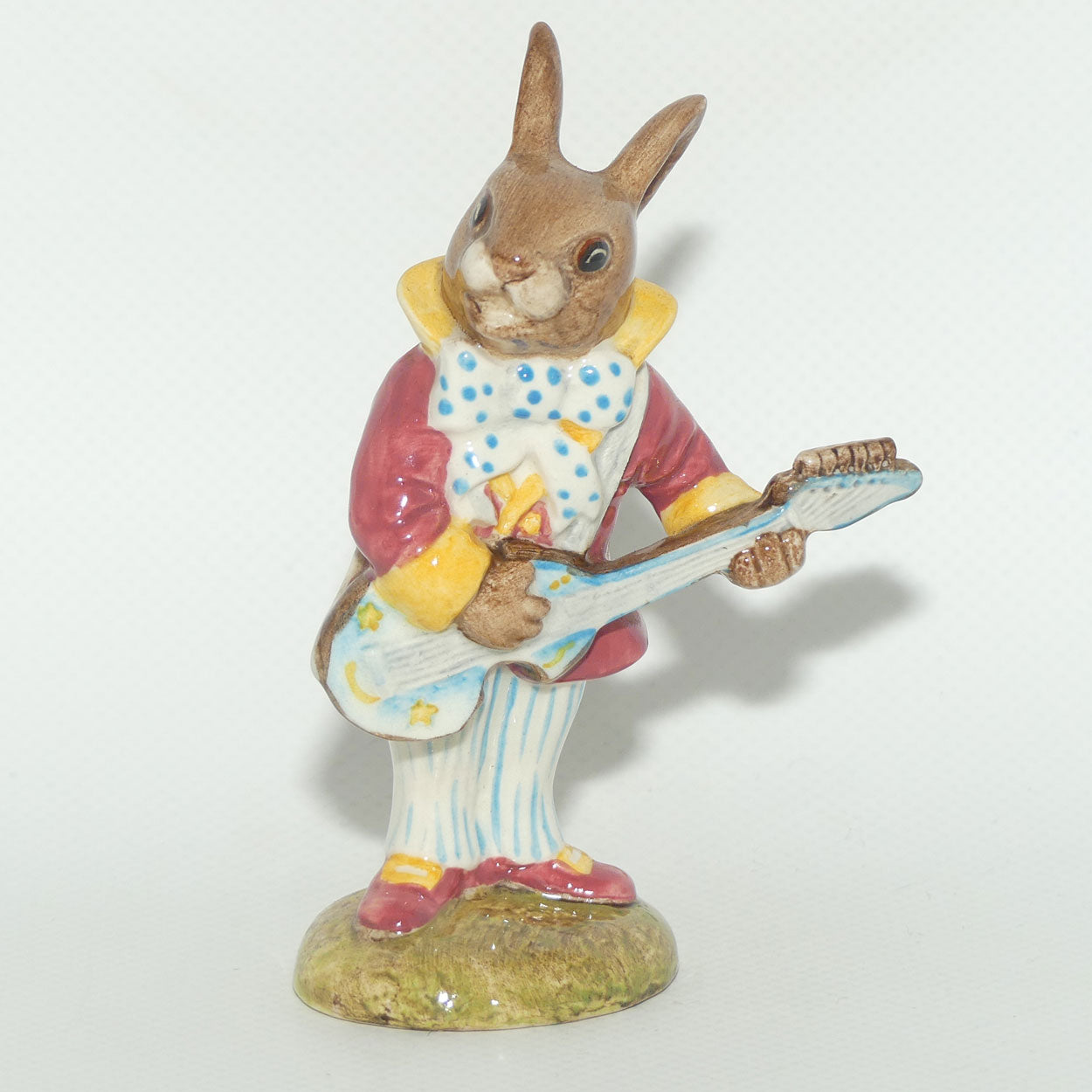 DB016 Royal Doulton Bunnykins Mr Bunnybeat Strumming BK2 | no box |