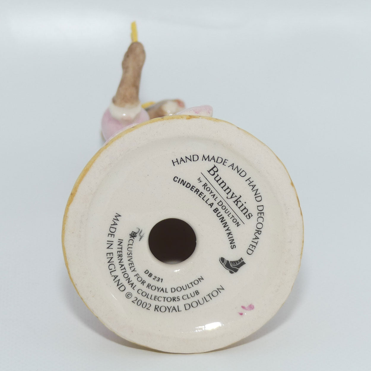DB231 Royal Doulton Bunnykins Cinderella | box + Cert