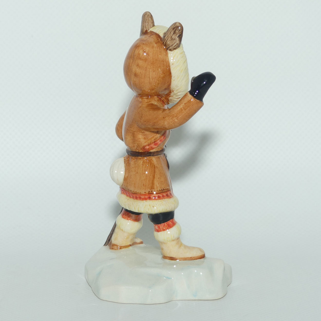 DB275 Royal Doulton Bunnykins Eskimo | Box + Cert