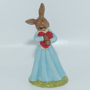 DB288 Royal Doulton Bunnykins Love Heart | Occasions | figure only