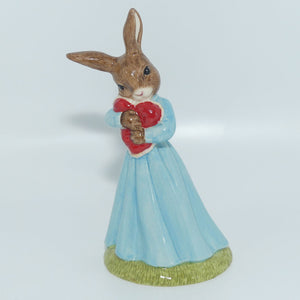 DB288 Royal Doulton Bunnykins Love Heart | Occasions | figure only