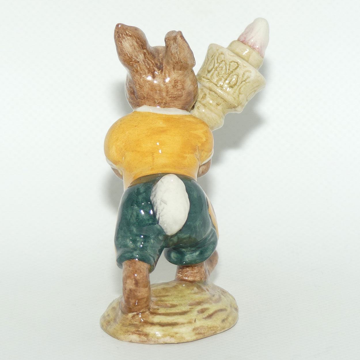 DB028B Royal Doulton Bunnykins Olympic | Green & Gold BK3 | no box |