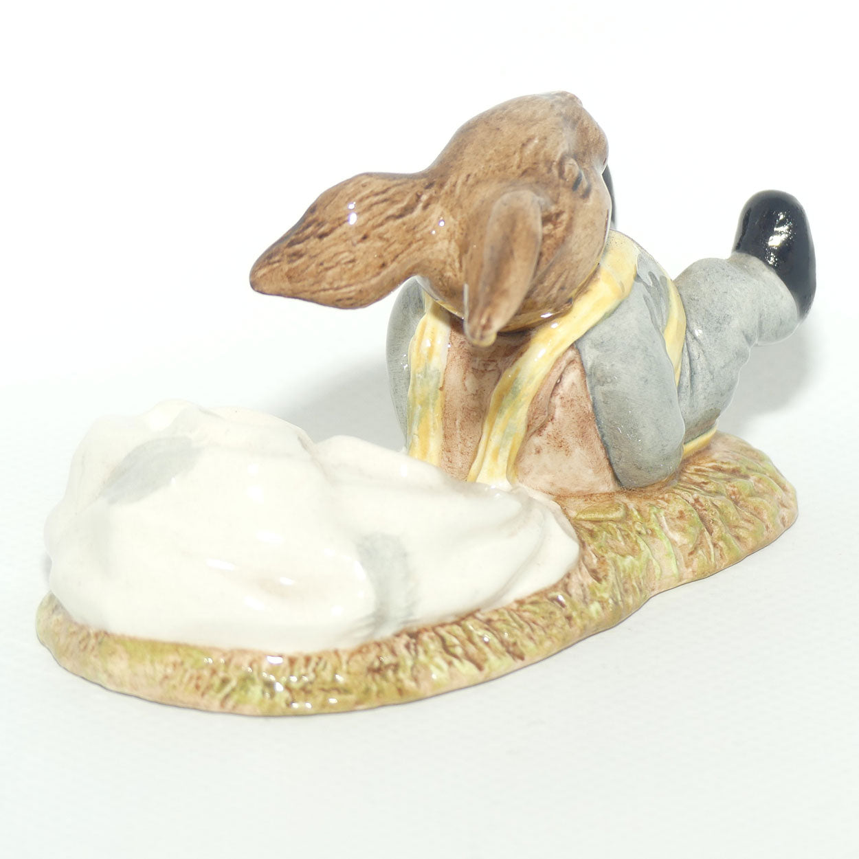 DB041 Royal Doulton Bunnykins Freefall | Light Grey | no box |