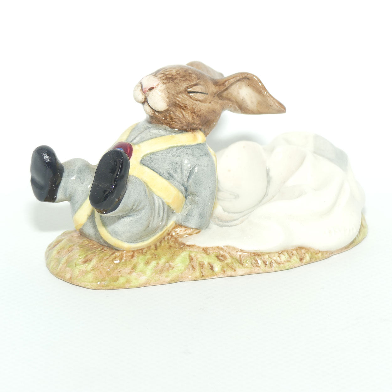 DB041 Royal Doulton Bunnykins Freefall | Light Grey | no box |