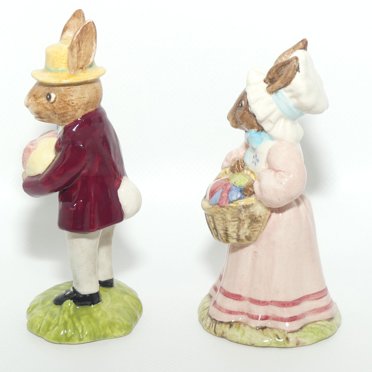 DB051 - 52 Royal Doulton Bunnykins Mr and Mrs Bunnykins at the Easter Parade