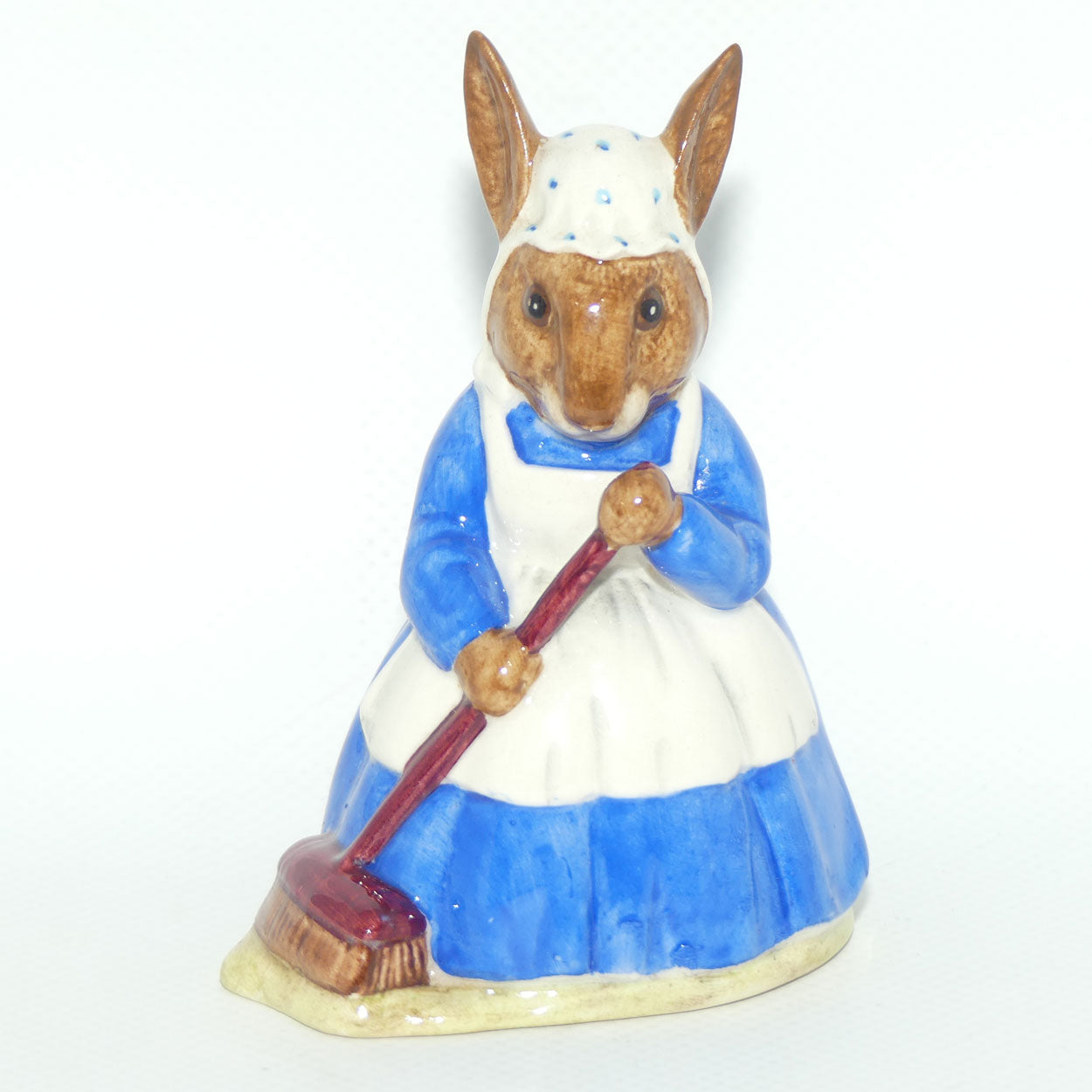 DB006 Royal Doulton Bunnykins Clean Sweep | BK2 | no box