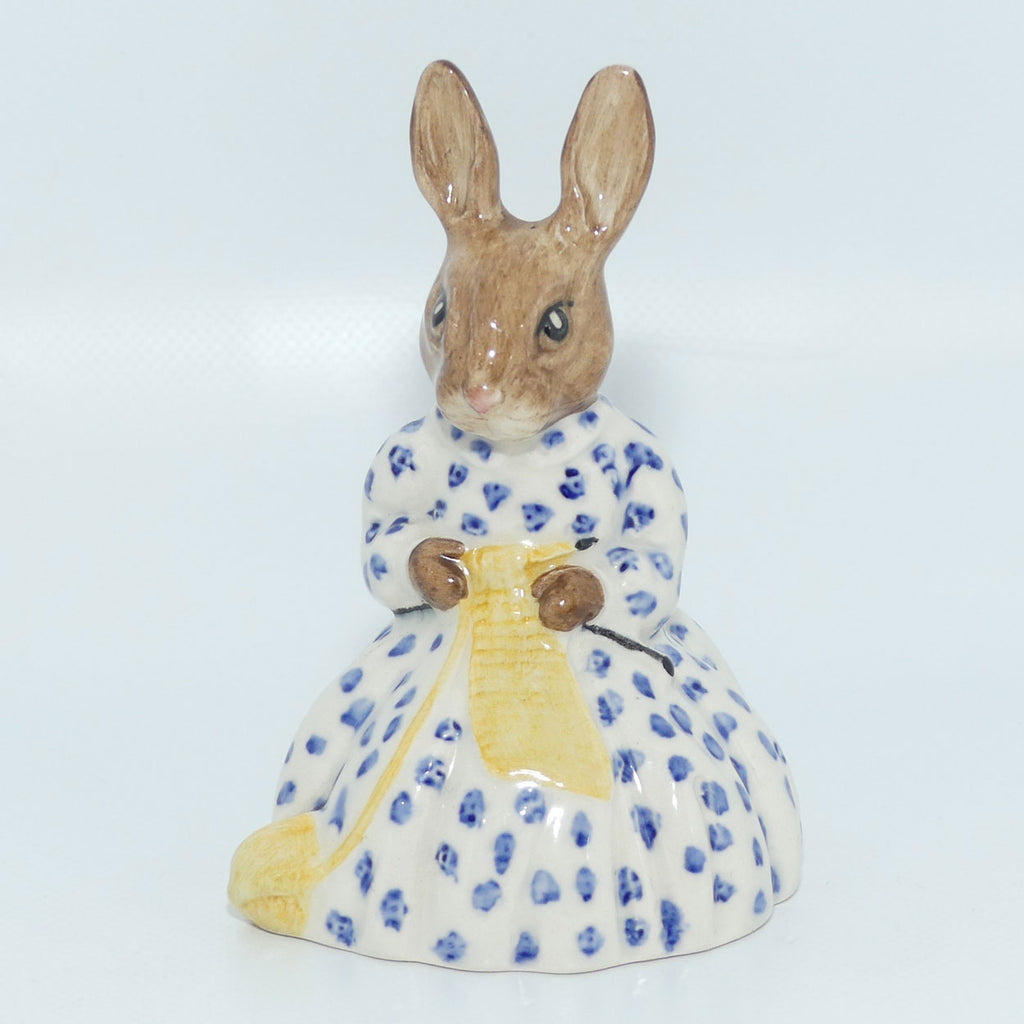 DB70 Royal Doulton Bunnykins Susan