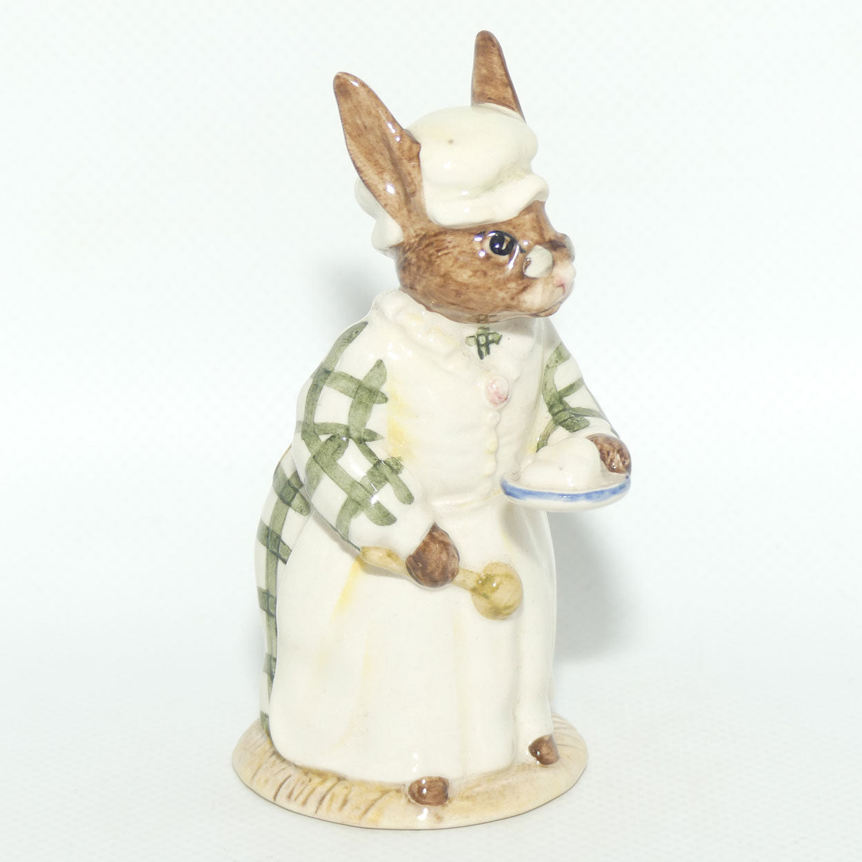 DB085 Royal Doulton Bunnykins Cook