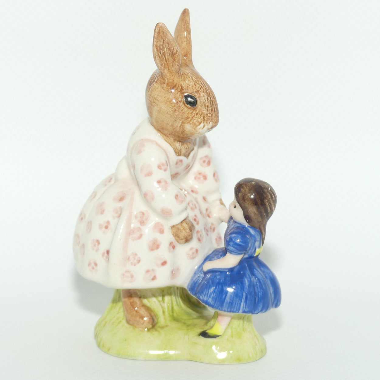 DB008 Royal Doulton Bunnykins Dollie Bunnykins Playtime | no box