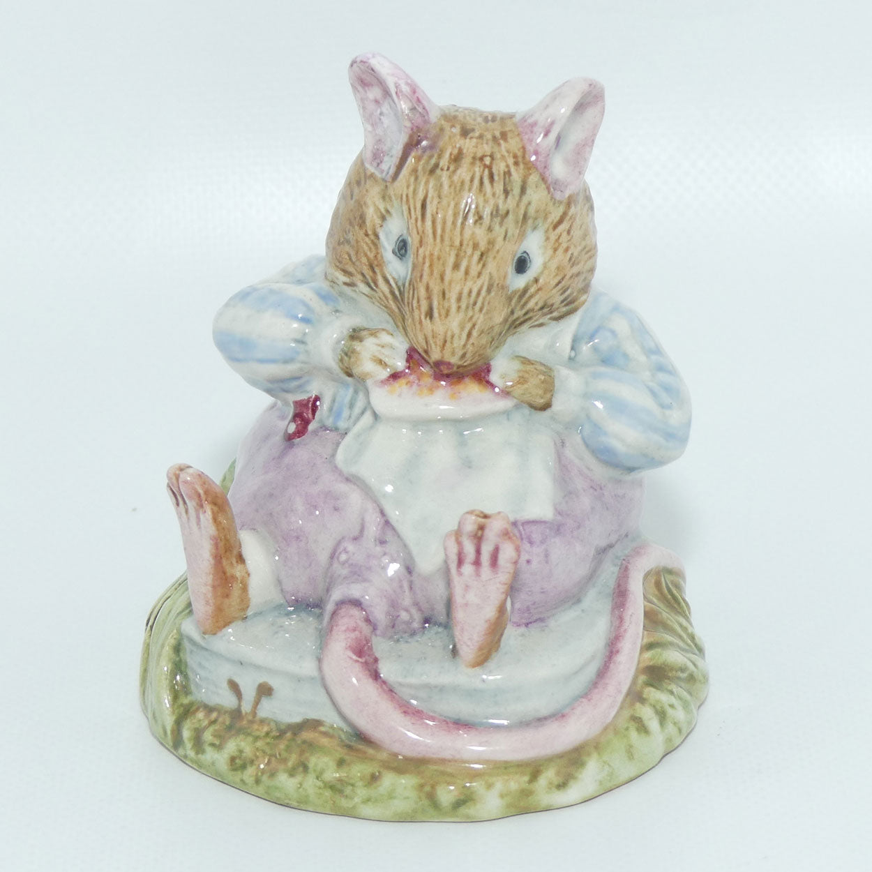 DBH10A Royal Doulton Brambly Hedge figure | Mr Toadflax | Tail at Front with Cushion