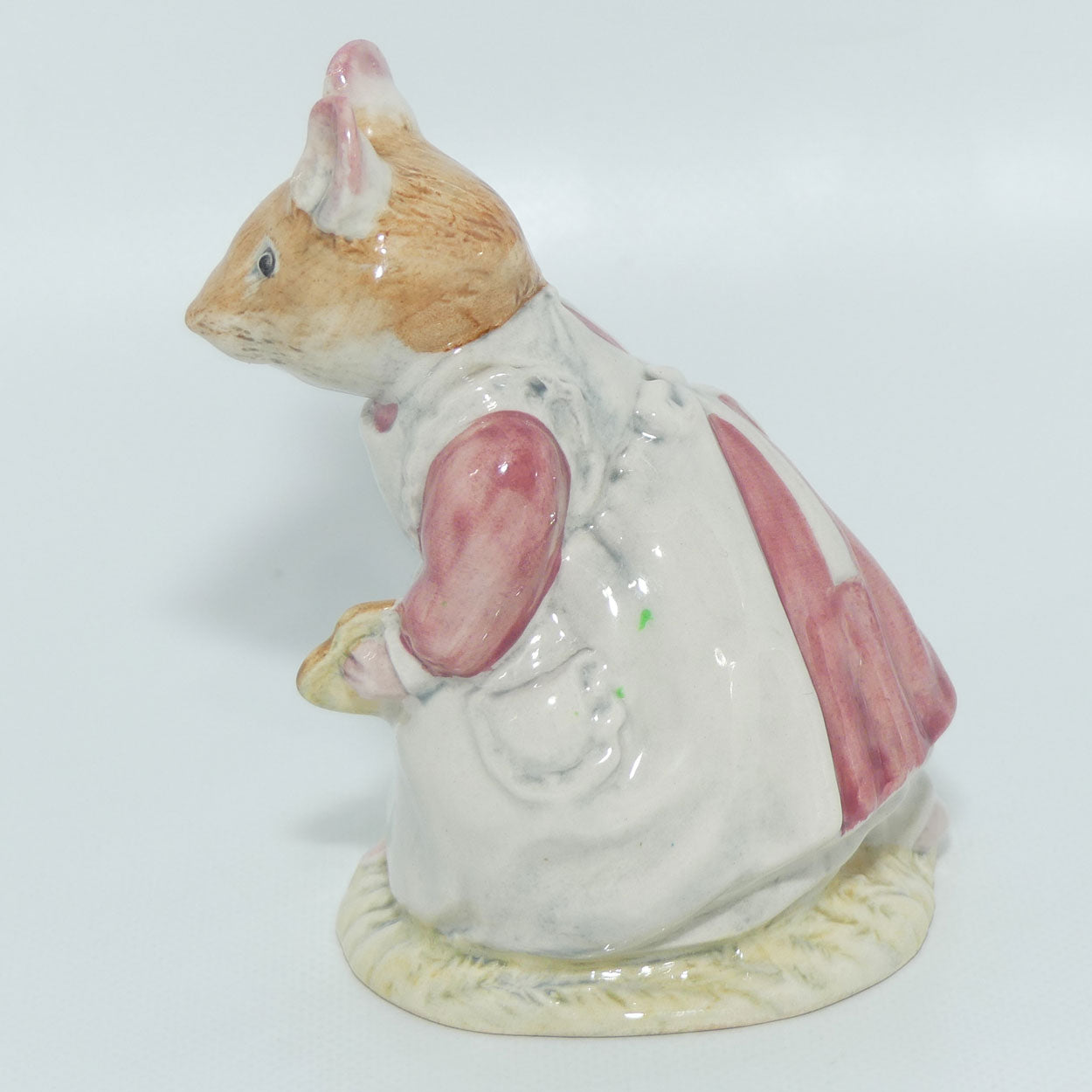 DBH16 Royal Doulton Brambly Hedge figure | Clover