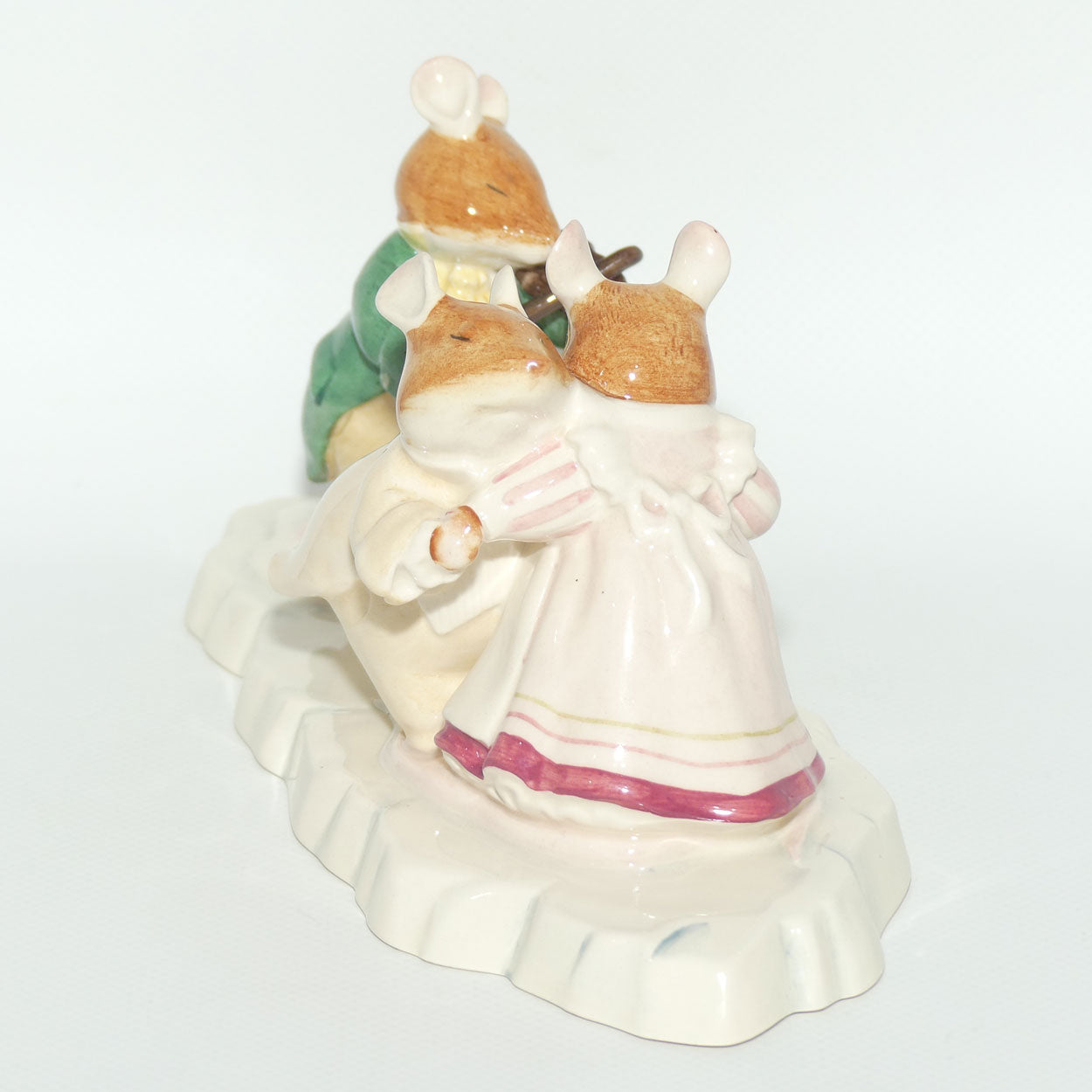 DBH30 Royal Doulton Brambly Hedge tableau figure | The Ice Ball | LE2551//3000 | signed + cert + box