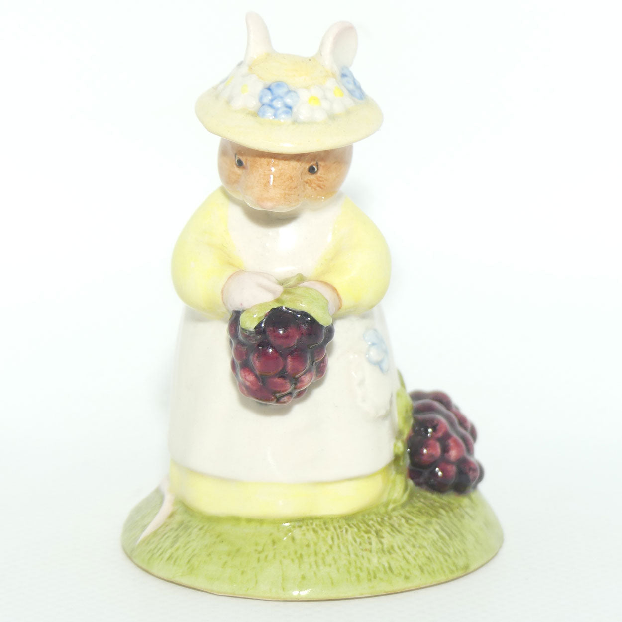 DBH33 Royal Doulton Brambly Hedge figure | Primrose Picking Berries | no box | #1