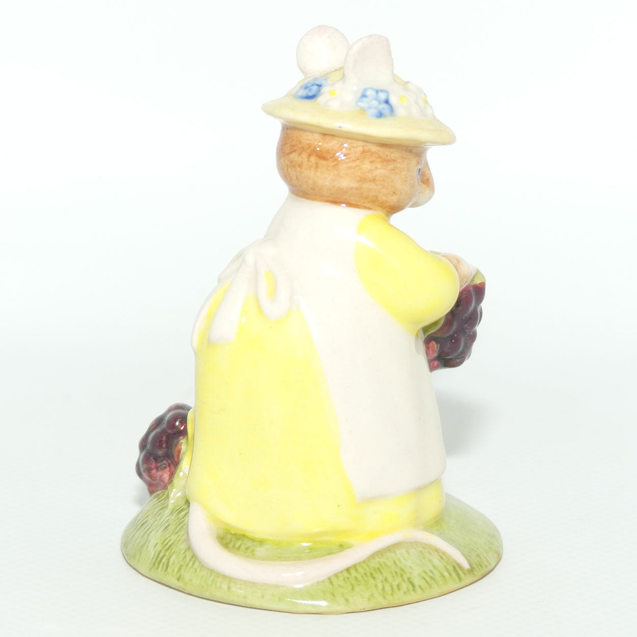 DBH33 Royal Doulton Brambly Hedge figure | Primrose Picking Berries | #2 | no box