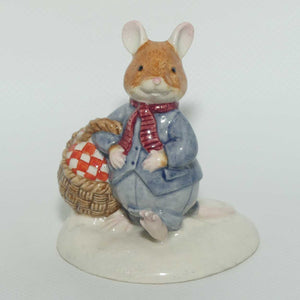 DBH34 Royal Doulton Brambly Hedge figure | Wilfred Carries the Picnic | no box