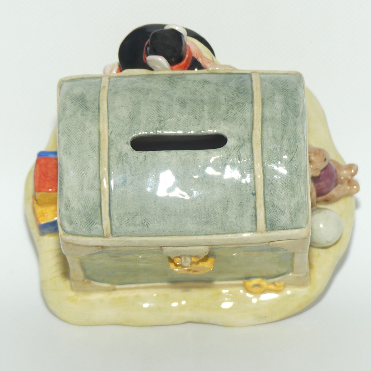 DBH35 Royal Doulton Brambly Hedge tableau figure | Wilfred and the Toy Chest Money Box  | boxed #2