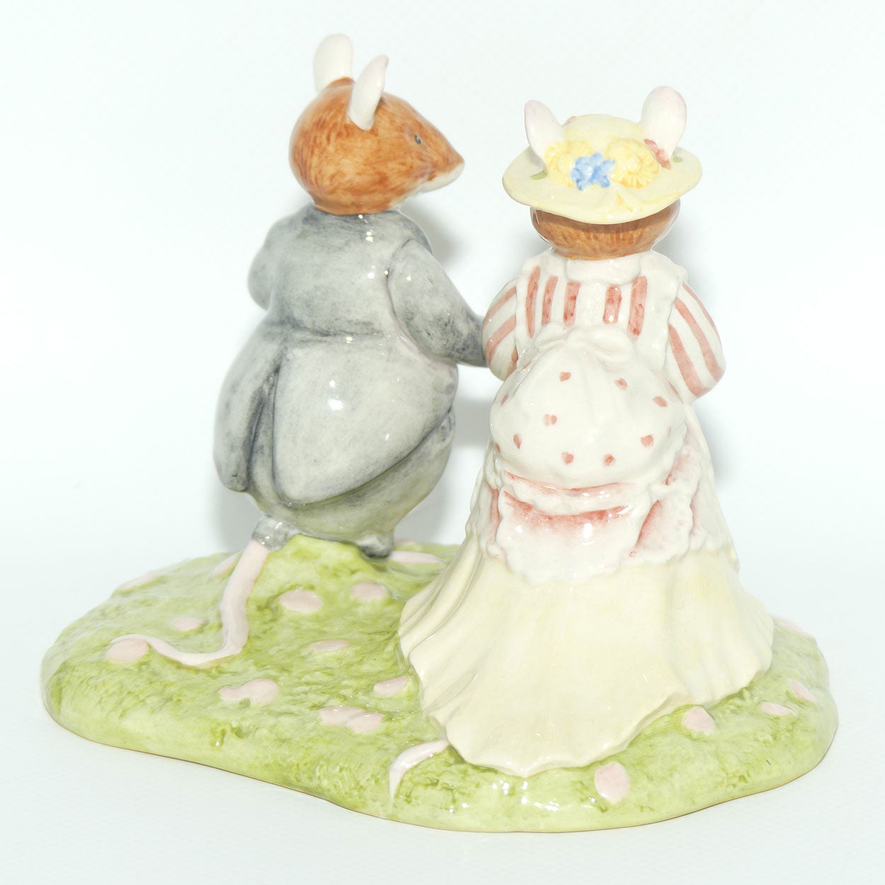 DBH44 Royal Doulton Brambly Hedge tableau figure |The Bride And Groom | Boxed