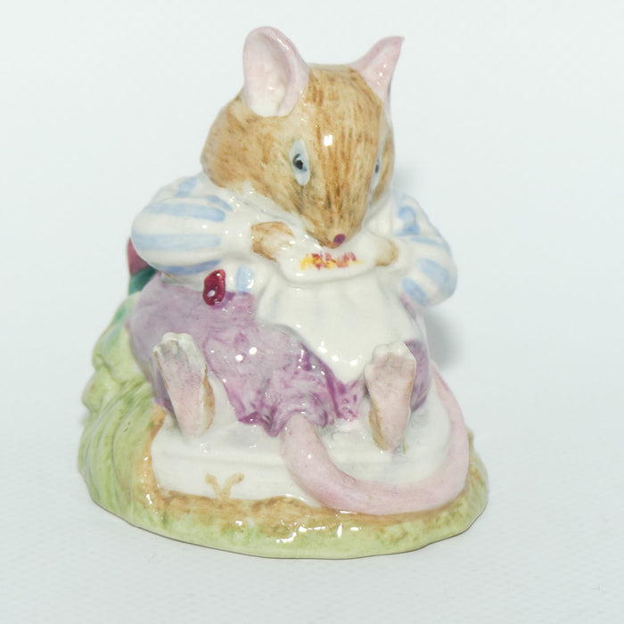 DBH10A Royal Doulton Brambly Hedge figure | Mr Toadflax | Tail at Front with Cushion | #2