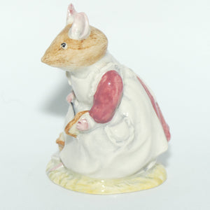 DBH16 Royal Doulton Brambly Hedge figure | Clover