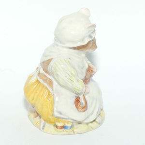 DBH19 Royal Doulton Brambly Hedge figure | Lily Weaver