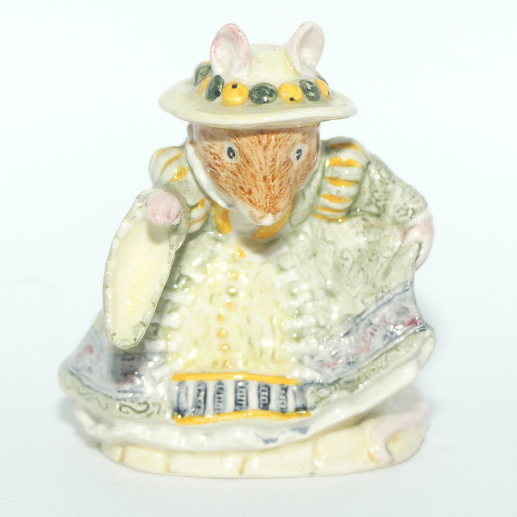 DBH22  Royal Doulton Brambly Hedge figure | Primrose Entertains