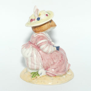 DBH25 Royal Doulton Brambly Hedge figure | Mrs Saltapple