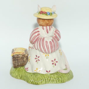 DBH32 Royal Doulton Brambly Hedge figure | Lady Woodmouse | signed | boxed