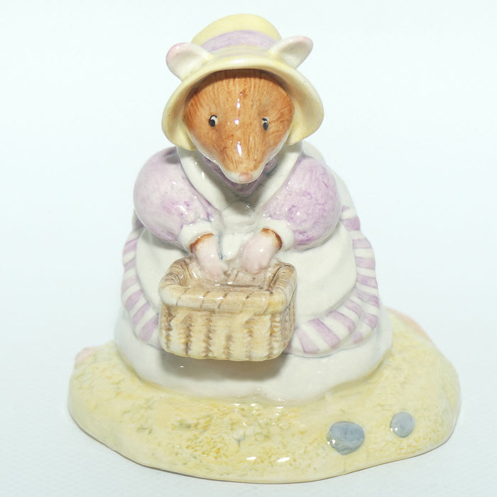 DBH40 Royal Doulton Brambly Hedge figure | Mrs Saltapple | signed | boxed